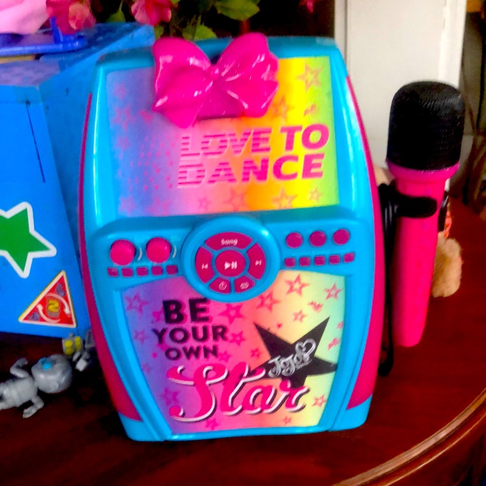A JoJo karaoke machine